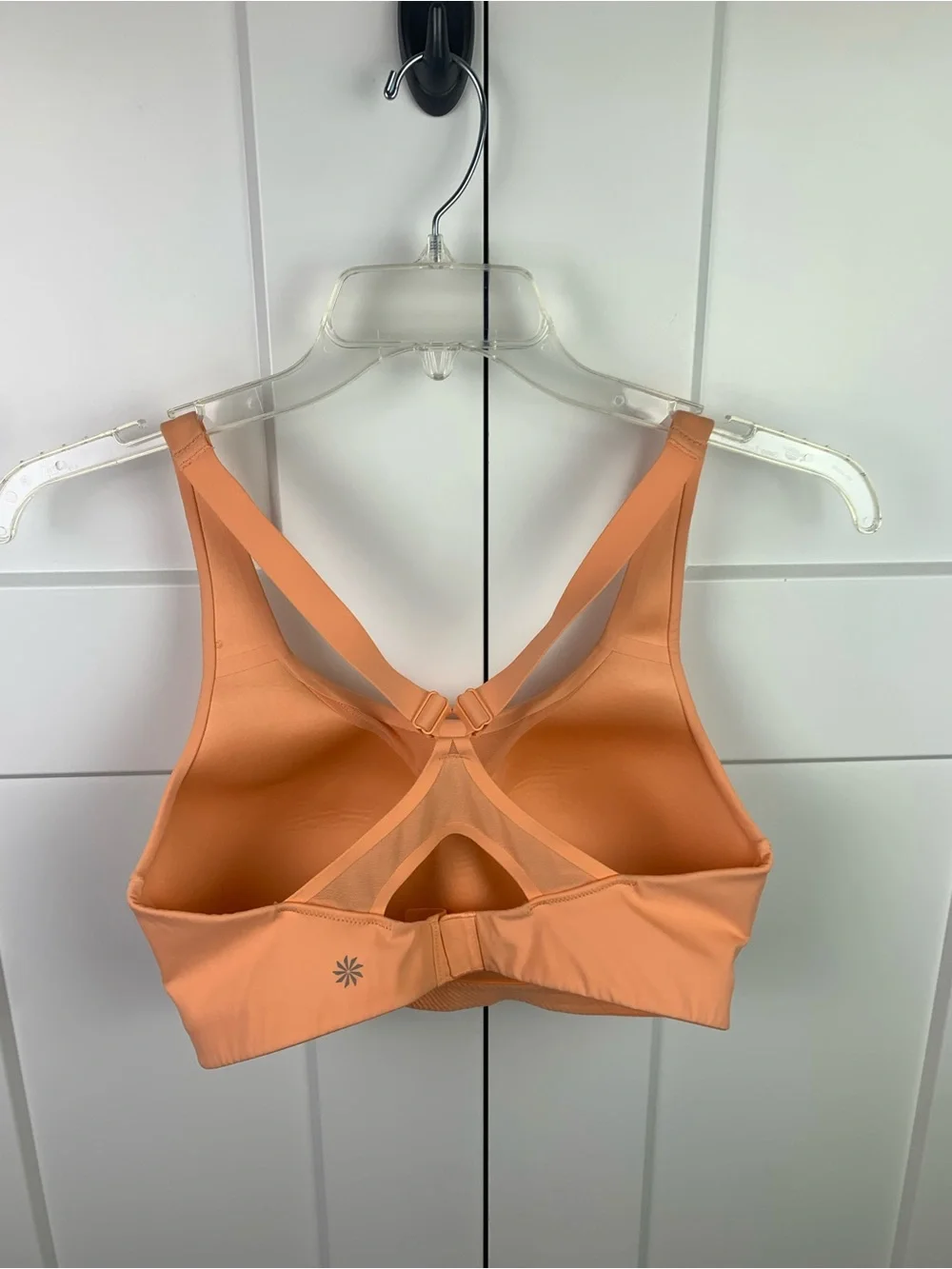 ATHLETA Advance Bra 36D Peach Orange Adjustable Straps Wireless High Impact